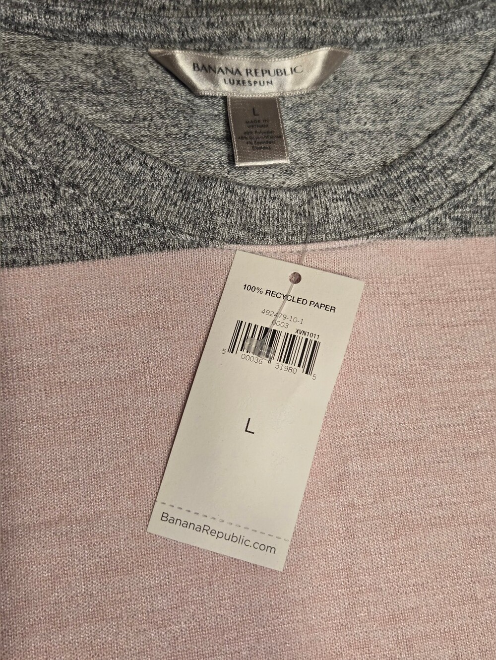 Banana Republic Luxespun Curved Hem Tee - Gray & Pink - Size Large - NWT
